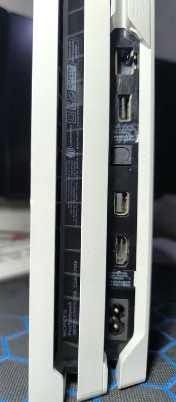 Playstation 4 Pro 500 GB срочно 2