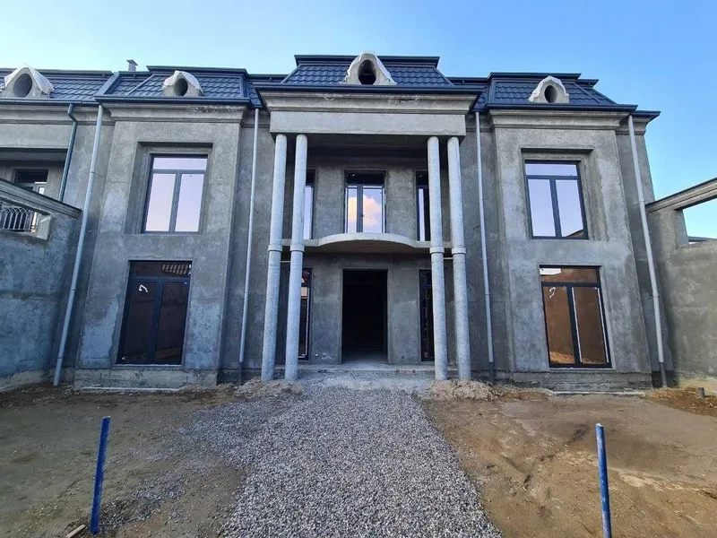 Еврокоробка в Ц.Луначарского 5.6 соток