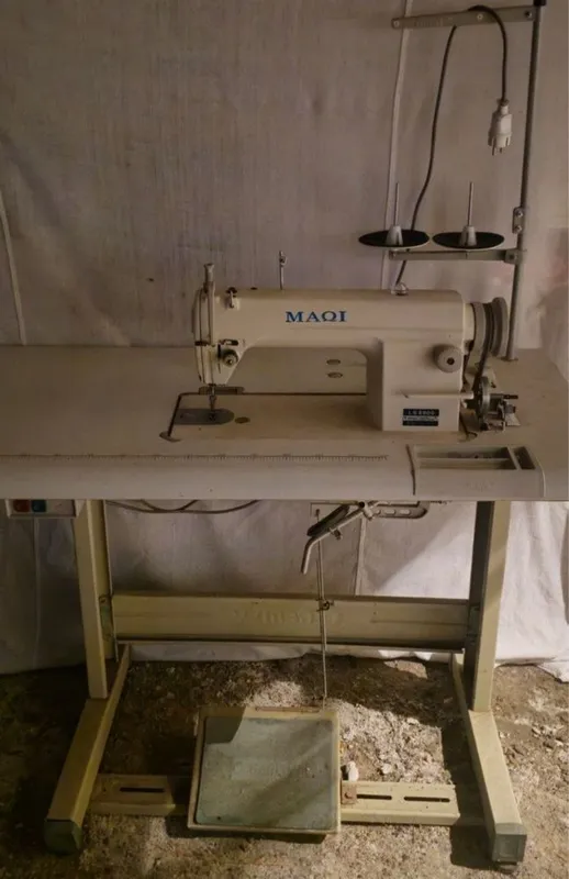 Tikuv mashinasi sotiladi