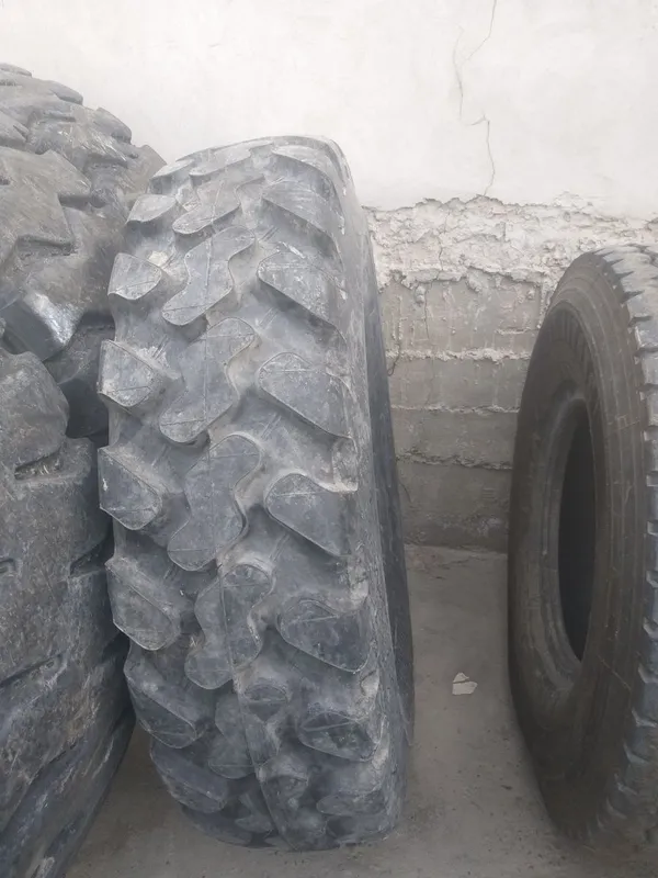 Продам шина грейдера