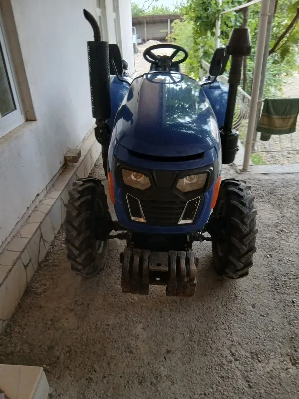 Mini traktor sotiladi jihozlari bilan/ Мини трактор сотилади жиҳозлари — фото 1