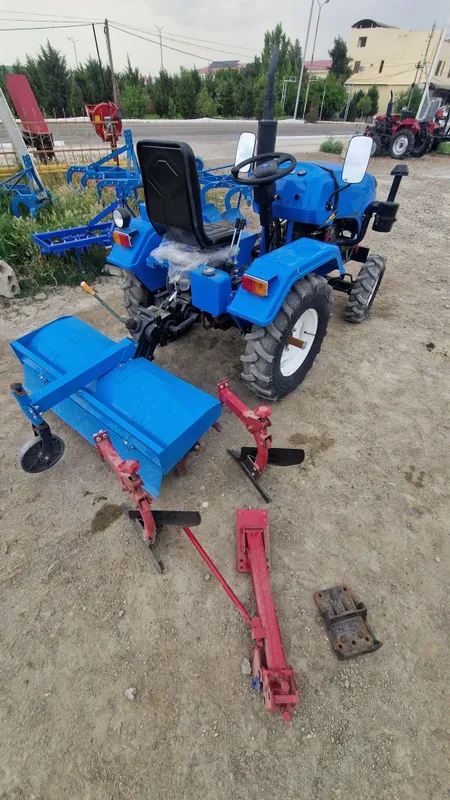 Mini tractor zubr 1105 25 л/с 4