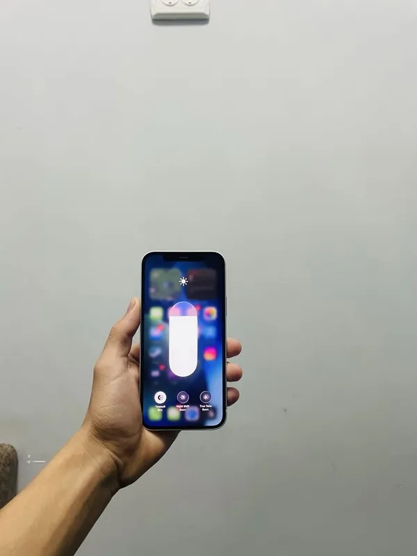 Iphone 12. 2 Iphone 12. 2