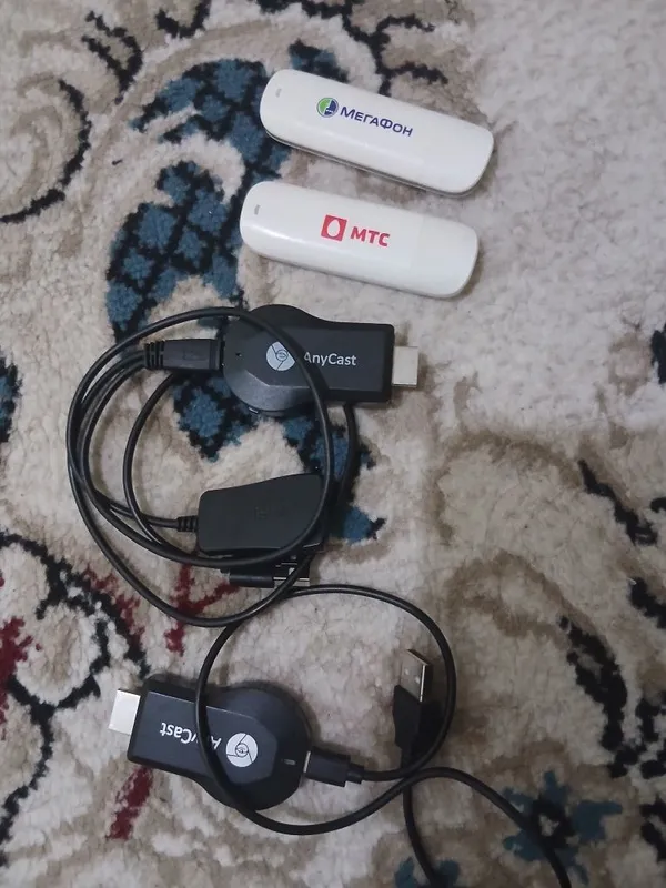 Kompiyuter uchun modem va AnyCast 2 Kompiyuter uchun modem va AnyCast 2
