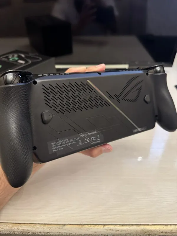 Rog Xbox Ally X 1 tb 3