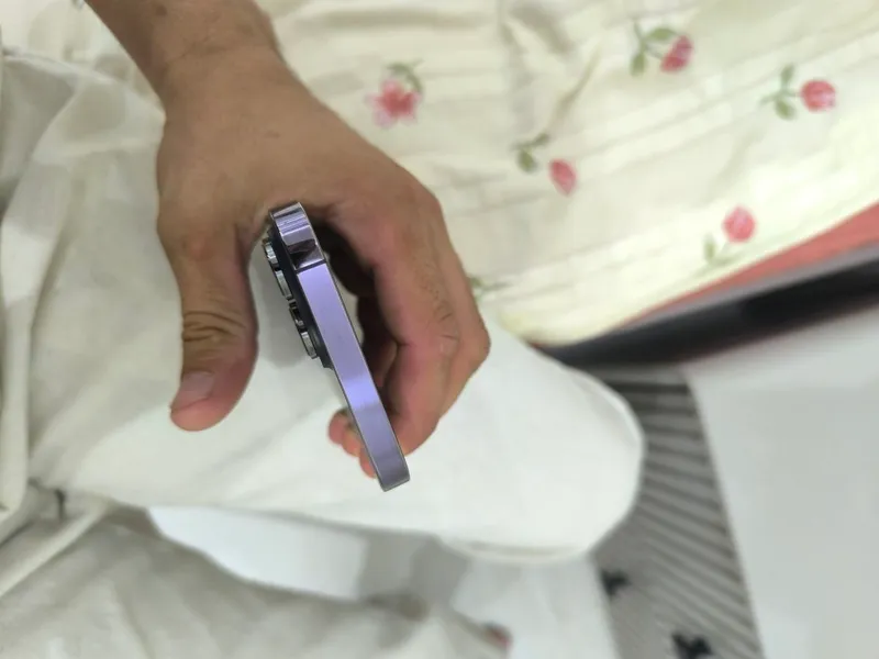 Iphone 14 pro max 4