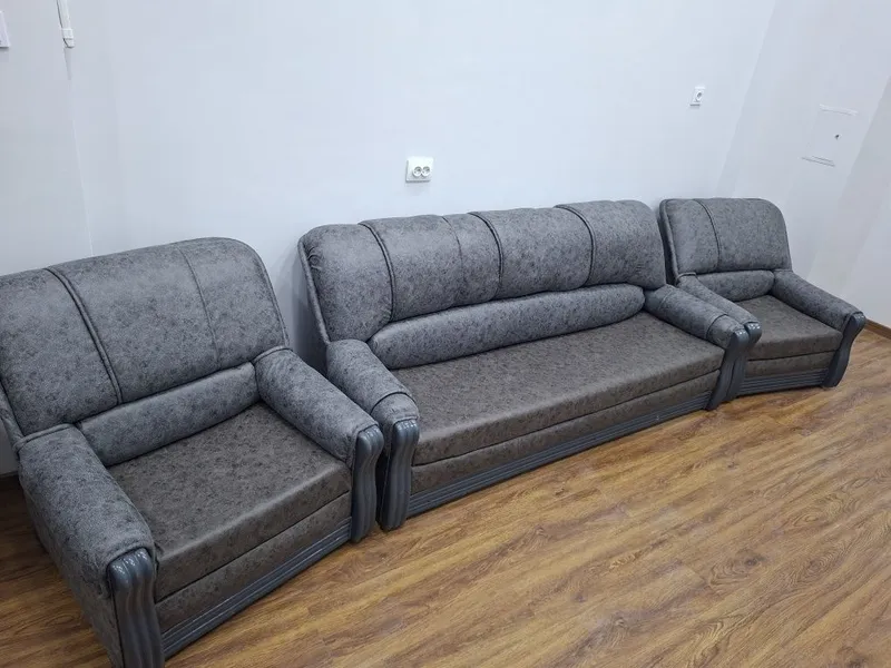 Продам диван и кресло 1 Продам диван и кресло 1