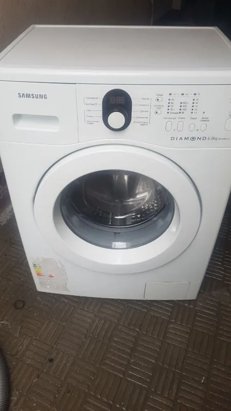 Srochno prodaetsya stiralnaya mashina samsung