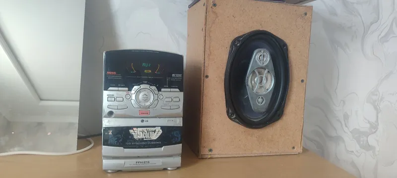 VCD ha'm kalonka (radio, AUX)
