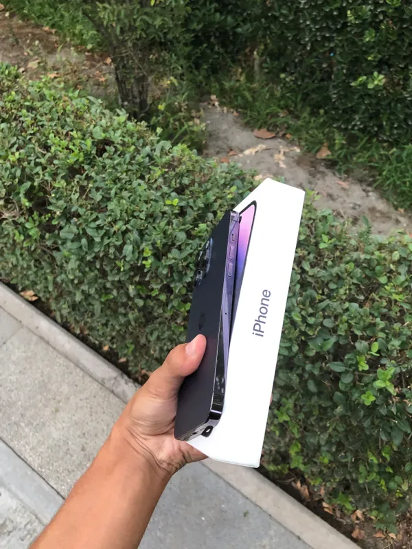 iPhone 14 Pro Max 2