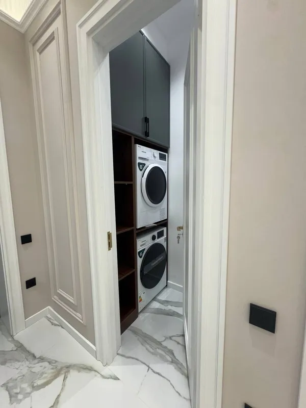 5-комнатная квартира, 180 м², Мирабад 8