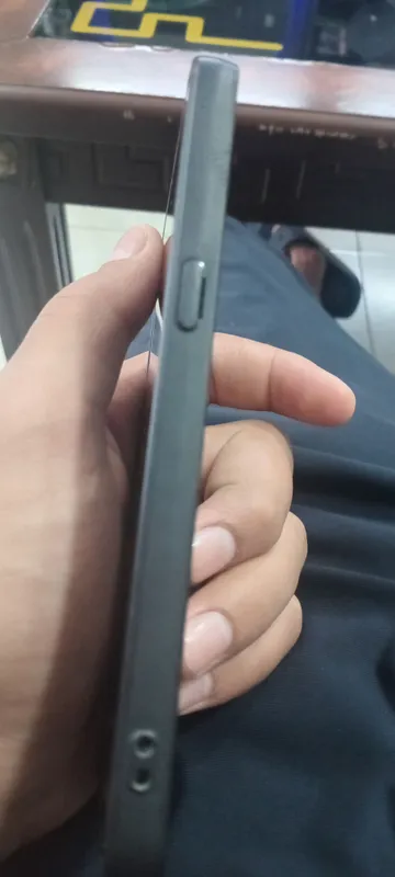 Samsung A10s продаётся, дефектов нет, на стекле есть пятно 3 Samsung A10s продаётся, дефектов нет, на стекле есть пятно 3
