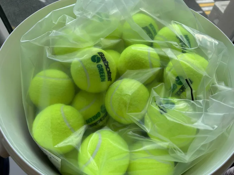 Корзина с Babolat Green 72 новыми мячами — фото 1