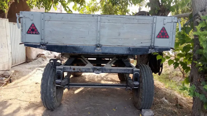 Tirkama sotiladi shinalari yangi