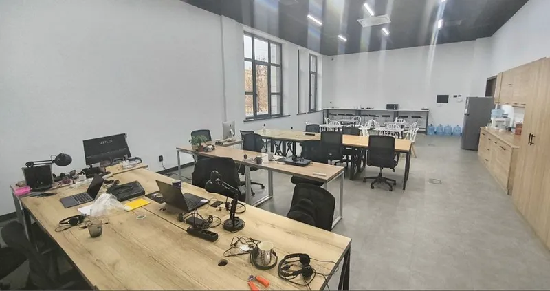 PLATINUM Business Center - Офис 99,95м² — 1 этаж 6