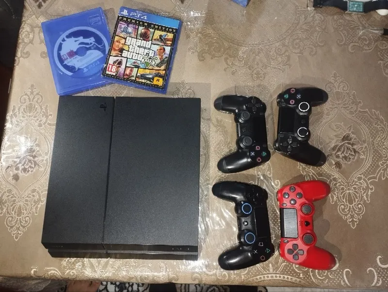 Playstation 4 standart model 1 TB 4 ta pulıt
