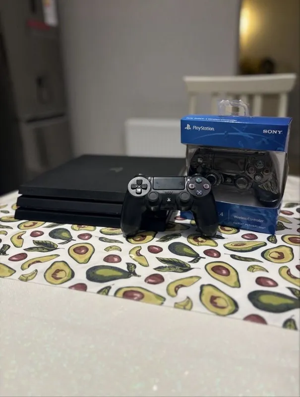 PlayStation 4 Pro (PS4 PRO) 1TB Памяти, (прошитая) 1