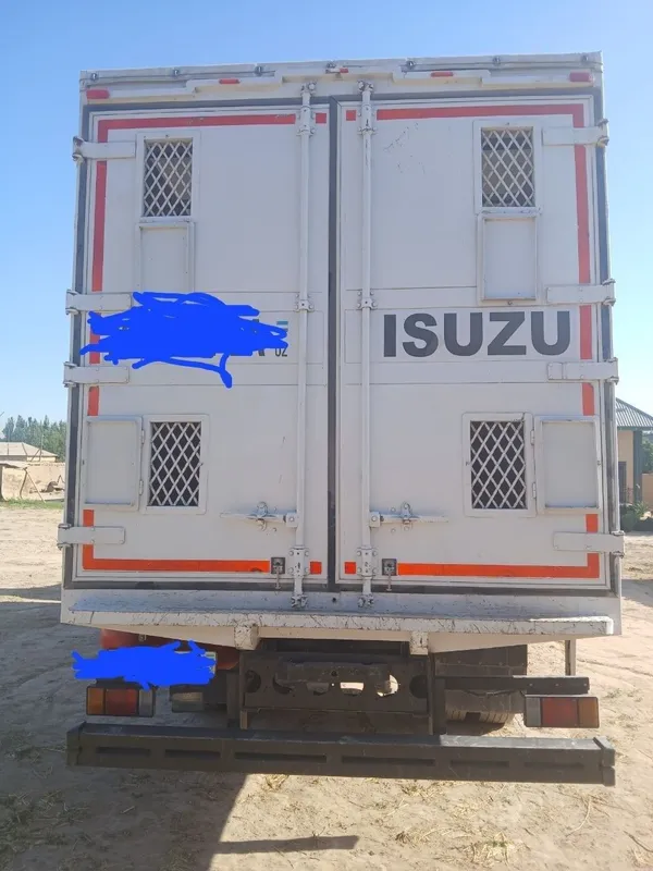 Katta Isuzu sotiladi 3