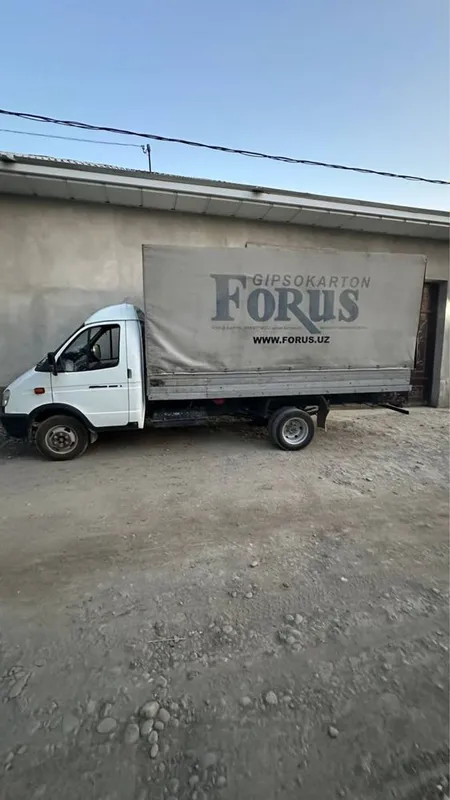 Газель грузовая, тентованная, готова к работе 3302 3