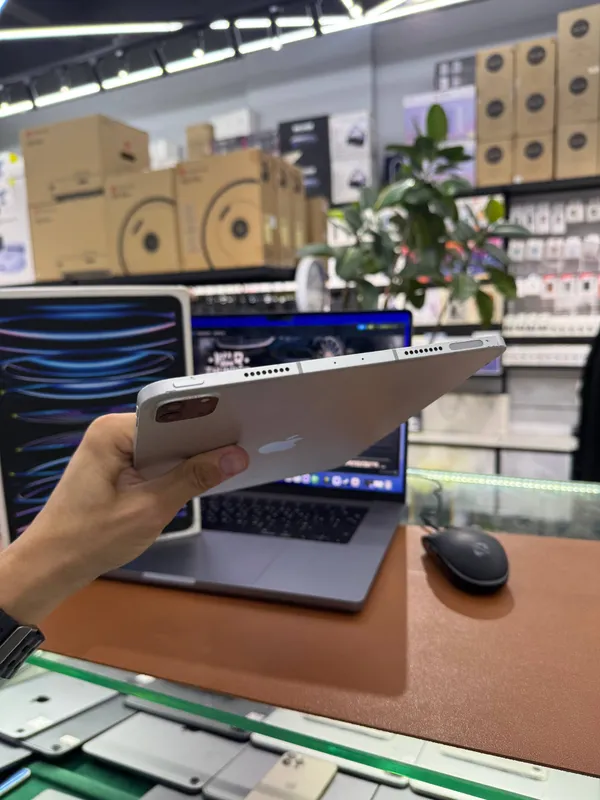 iPad Pro 11 M2 Sim 5G 4 iPad Pro 11 M2 Sim 5G 4