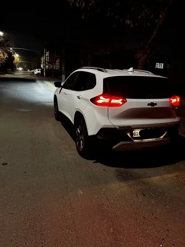 Chevrolet tracker 2 Chevrolet tracker 2