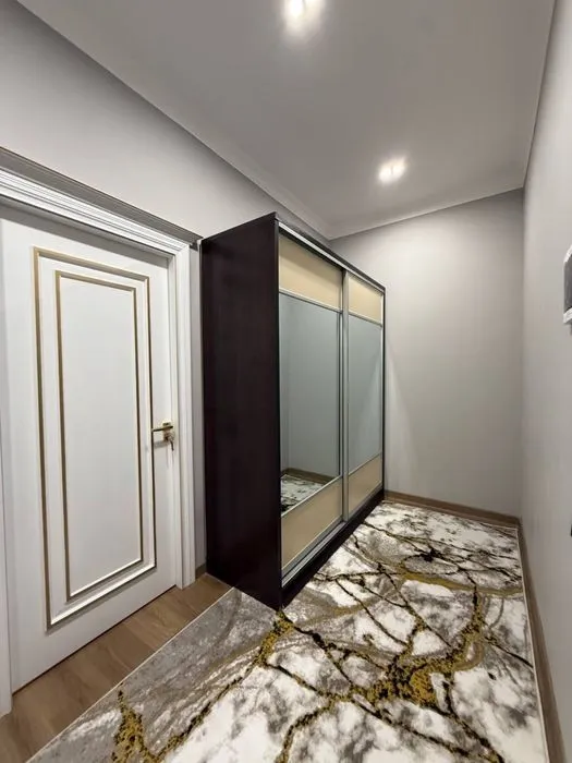 Яшнабад/Олмос • 3-комн. • 70 м² • 2 из 12 [3КО:2] — фото 1