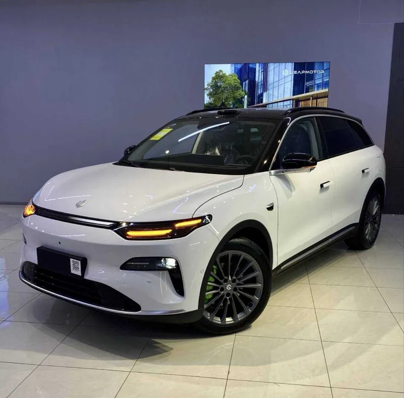 Leapmotor C11 Electr va Hybrid Barcha Pozitsia — фото 1