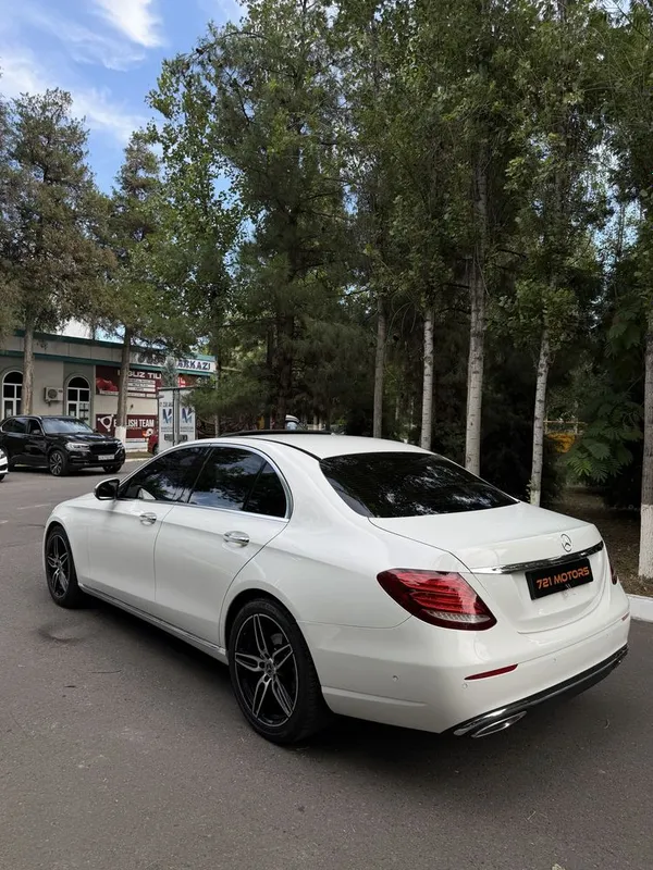 Mercedes Benz W213 E200 4 Mercedes Benz W213 E200 4
