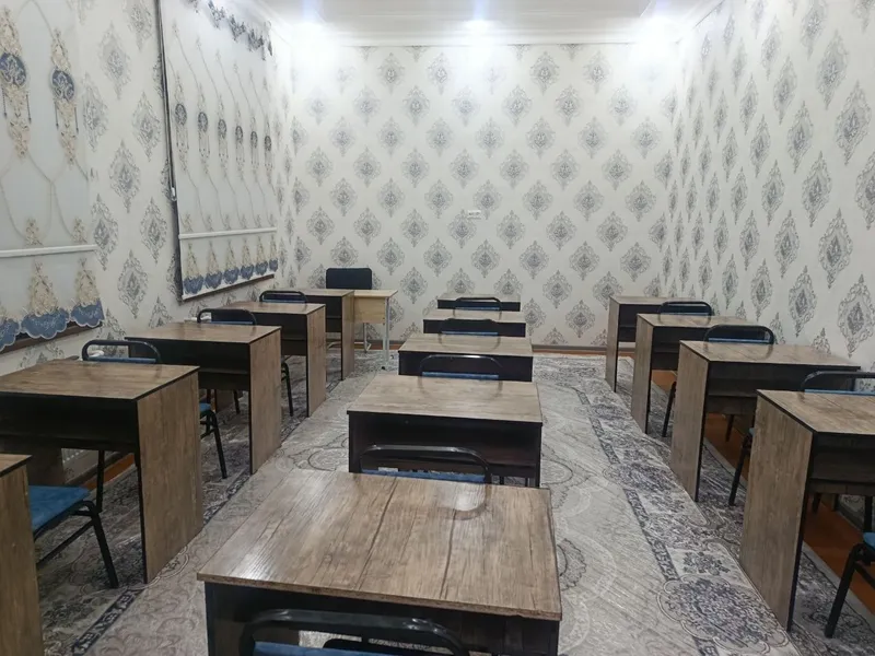 O'quv markazlar uchun komplekt parta stul doska shkaflar sotiladi — фото 1
