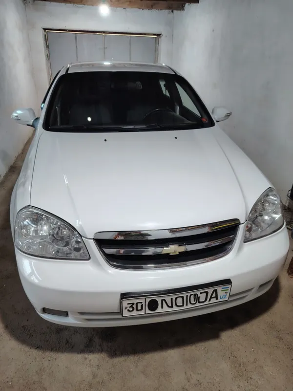 Chevrolet Lacetti 1.8 sotaman 1