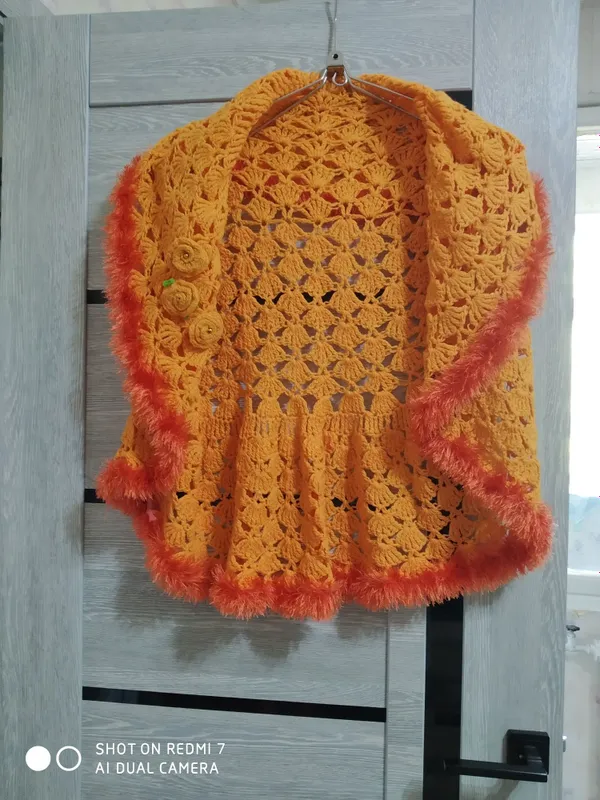 Issiq trikotaj poncho 1