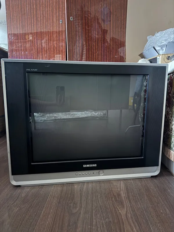 Телевизор samsung