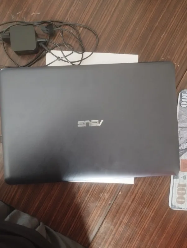 Noutbuk Asus Xolati yangi, Avbi yoq, RAM 4GB. HARD 1 TB, 2