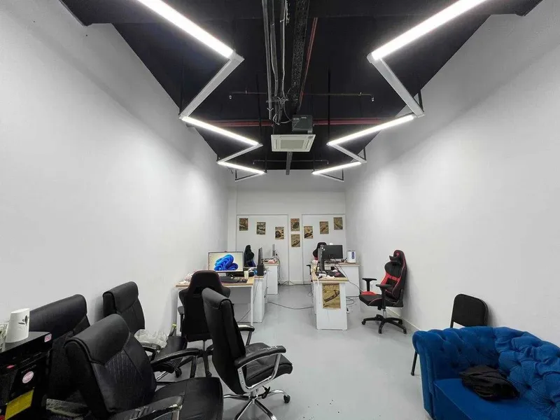 32m² maydonga ega tayyor, ijaraga berilgan do'kon sotiladi.#a410 2 32m² maydonga ega tayyor, ijaraga berilgan do'kon sotiladi.#a410 2