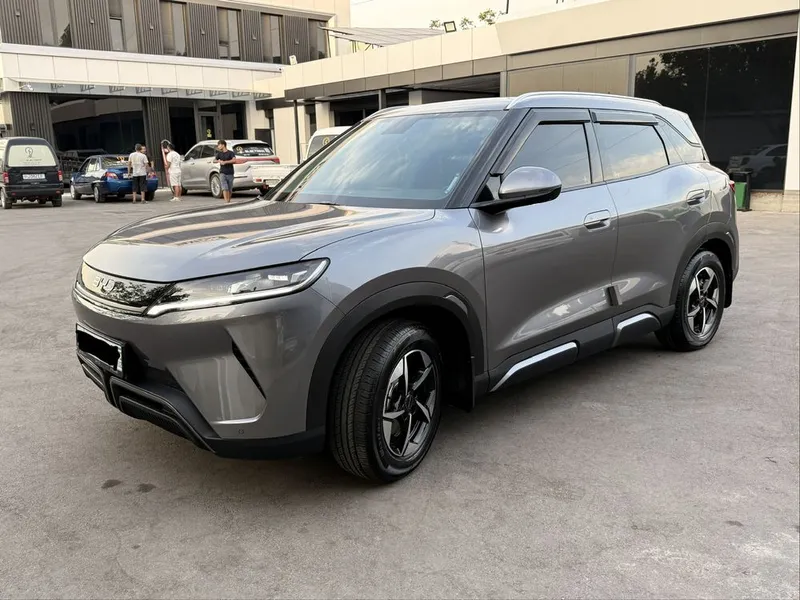 BYD Yuan UP 2025 официальный 2 BYD Yuan UP 2025 официальный 2