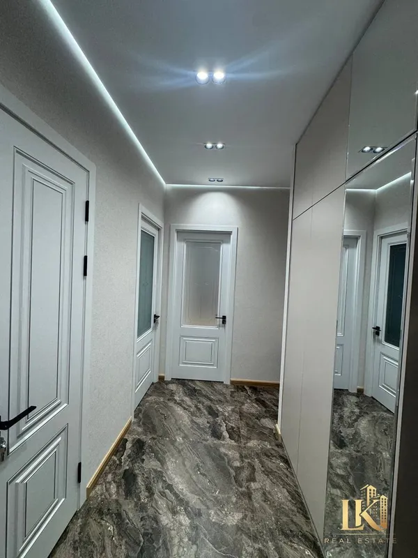 Продаётся 2-комнатная квартира в ЖК O'z Makon (ориентир: Узбум) 4