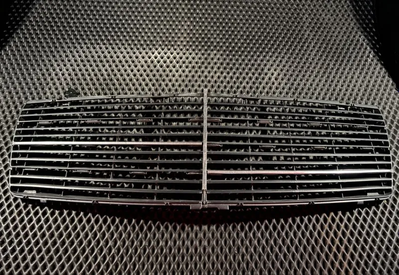 Originally решётка радиатора от Mercedes S class W140 Originally решётка радиатора от Mercedes S class W140