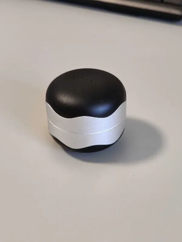 HAGIBIS Magnetic Laptop Stand подставка для ноутбука магнитная — фото 2