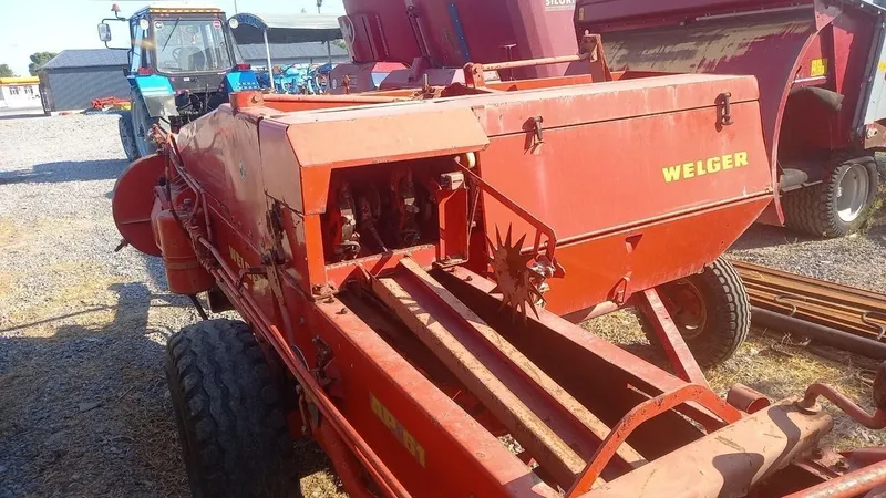 Welger AP-61 , Claas Arion, John Deere, Belarus tortadi 5