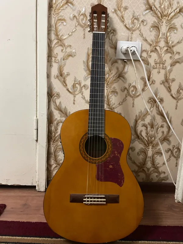 Yamaha C40 4