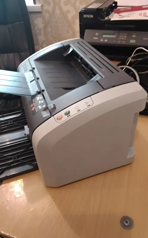 Printer sotiladi hp1010 — фото 2