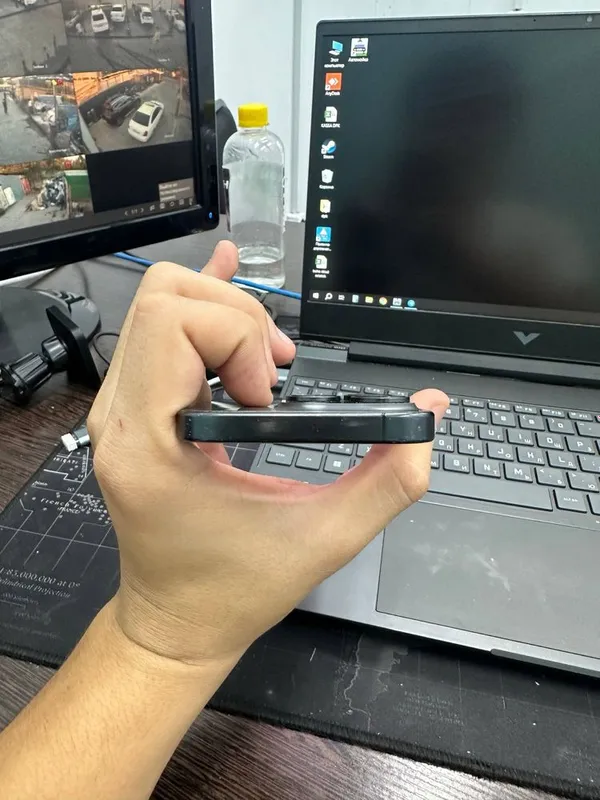 Iphone 15pro sim/esm otkan 3