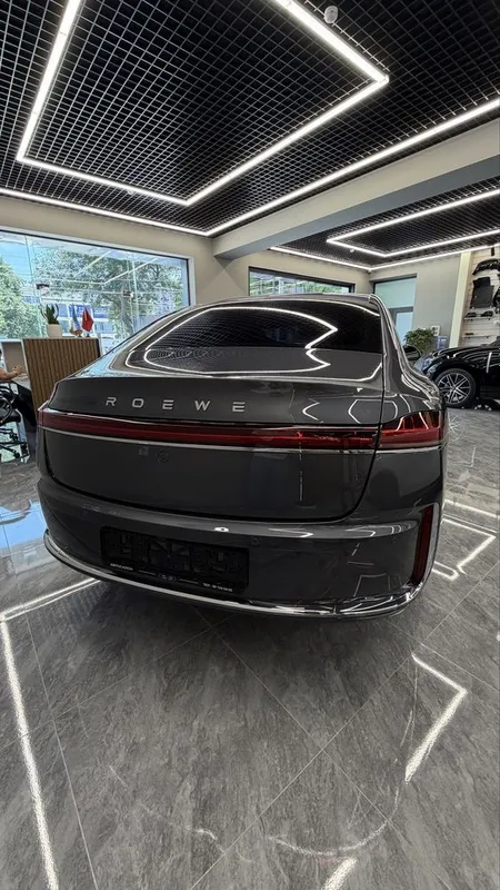 Roewe конкурент Malibu 2 4 Roewe конкурент Malibu 2 4