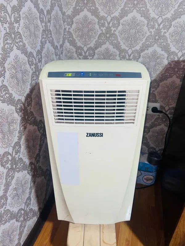 Кондиционер мобильный ZANUSSI 1 Кондиционер мобильный ZANUSSI 1