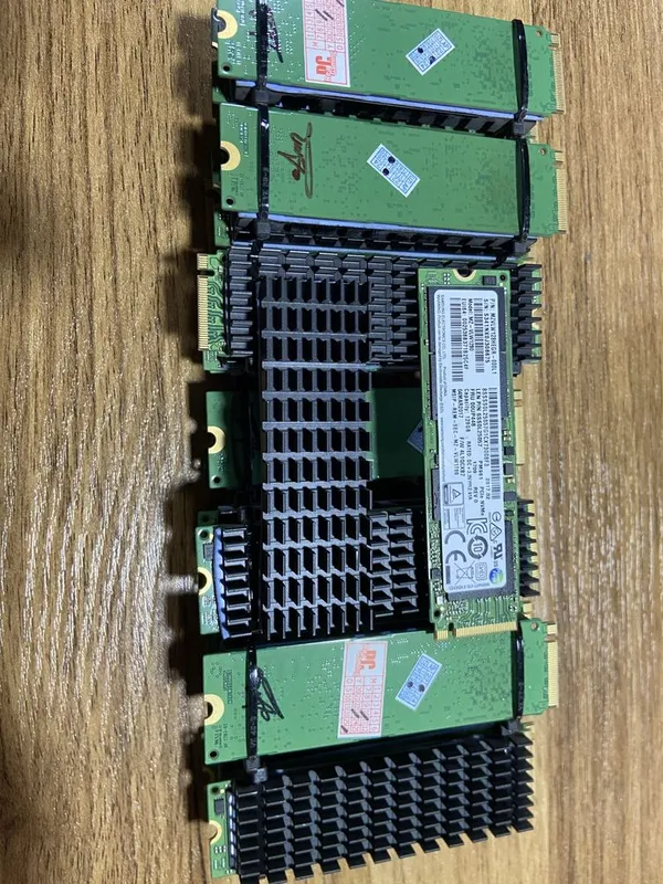 SSD M.2 NVMe 128GB Samsung - Быстрые, разного состяния, 27 штук