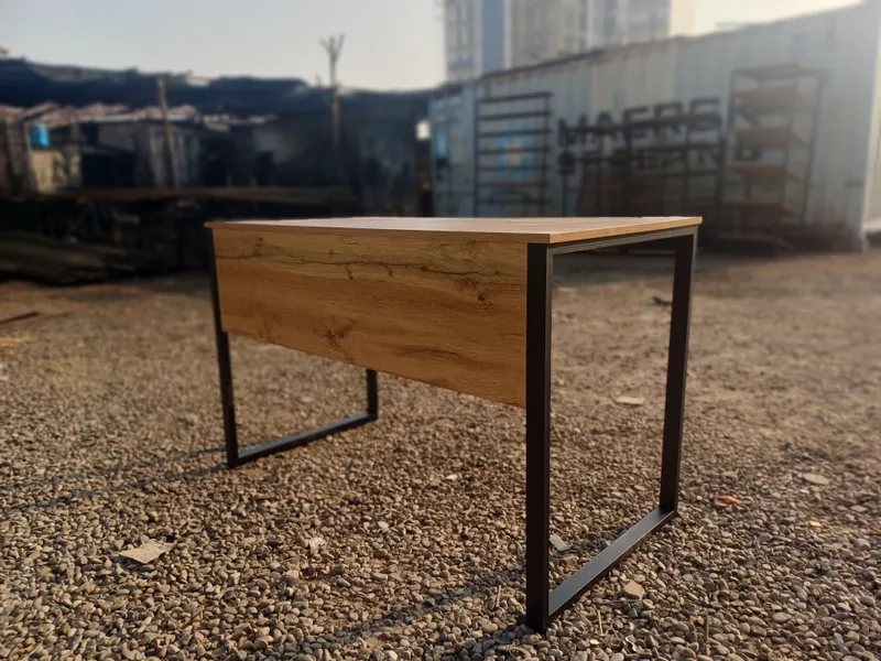 Loft stol ishlab chiqaruvchilardan Loft stol ishlab chiqaruvchilardan