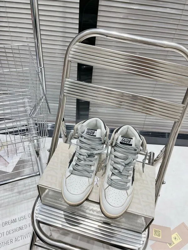 Golden Goose High обувь Бесплатная доставка — фото 1