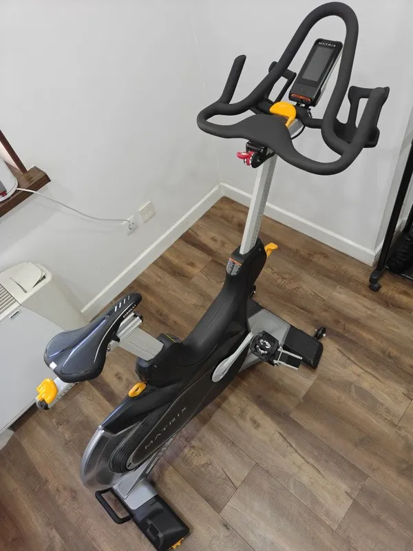 Профессиональный велотренажёр Matrix CXC Indoor Training Cycle