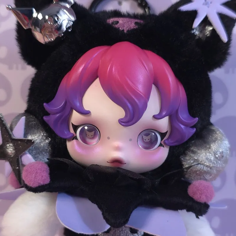 Оригинал Popmart Куроми Sanrio x Skullpanda брелок blindbox — фото 3