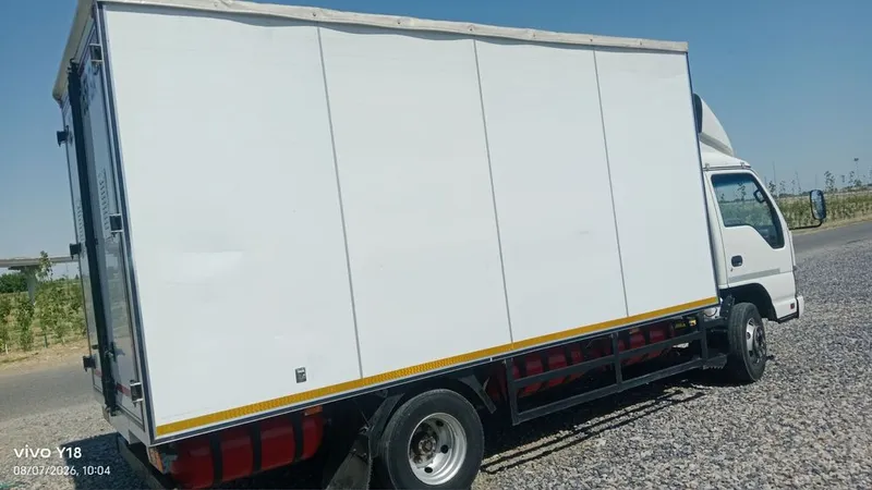 Isuzu 34 000 ming $ 4 Isuzu 34 000 ming $ 4